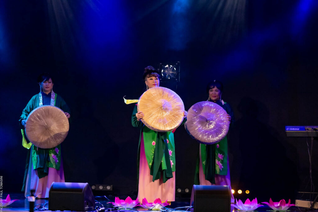 Costumes et danses du Nord Vietnam : un patrimoine vivant, qui cloture nos évènements depuis 6 ans