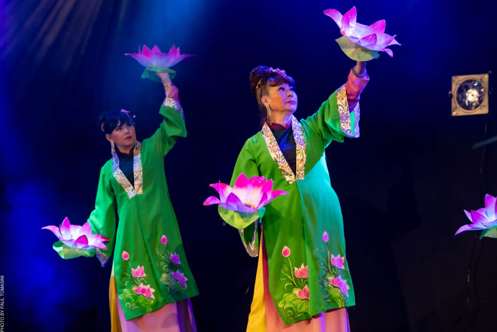 20 minutes de performance à la découverte des danses et traditions du Vietnam